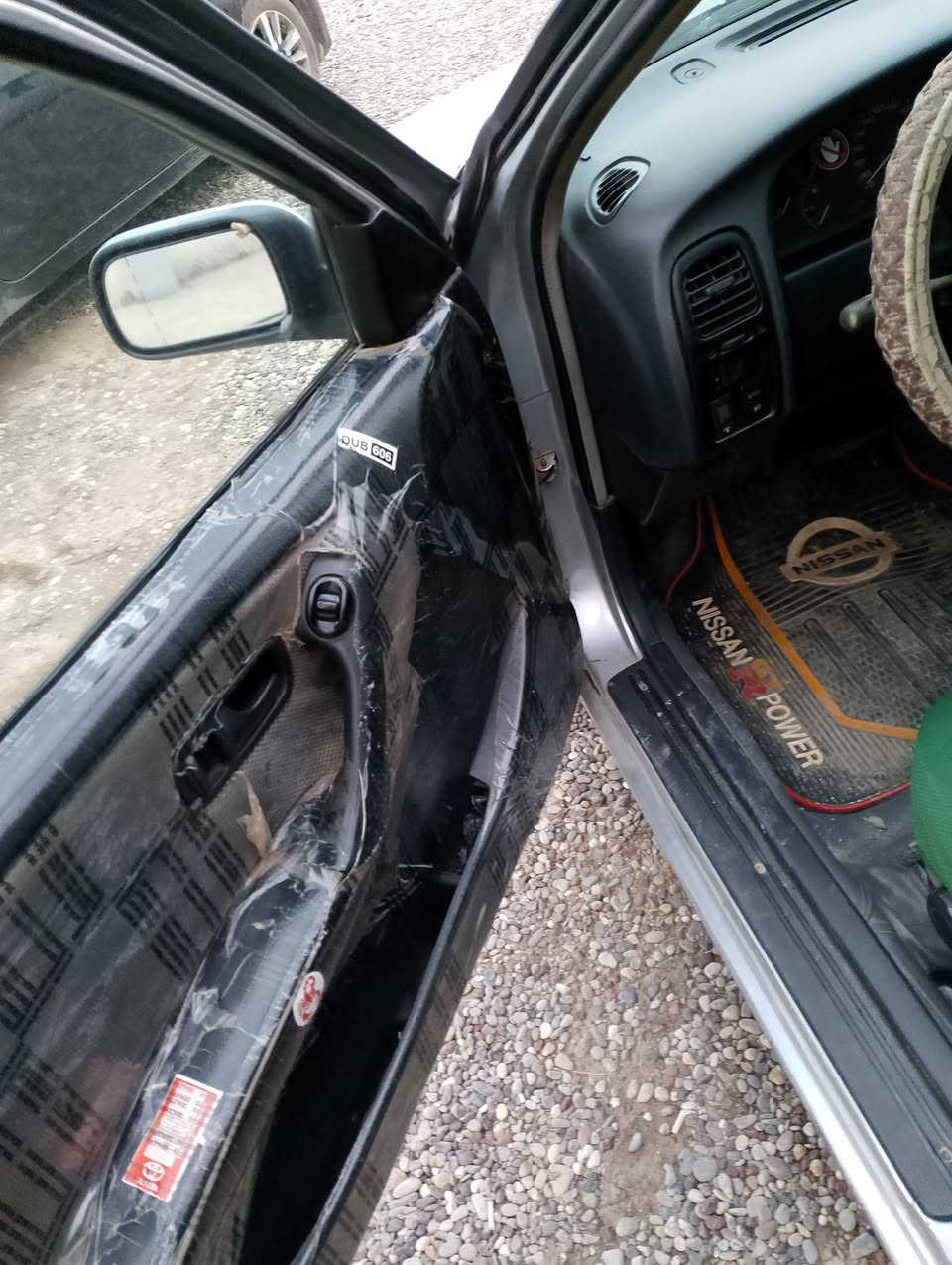 السلام عليكم ،،برايمرا للبيع محرك حجم 20 كابريته موديل 92 رقم ارييل دولي شرط التحويل سنويه نافذه من شهرال8 سنه25  الشرعي موجود شرط التحويل كير اوتماتيك محرك كير شرط كهربائيات شغاله تبريد عاطل تدفئه شغالة طخم تاير نضيف صدر نضيف صبغ حزام جماليه  سيارة نضيفه مال جنايي
مكان السيارة شرقاط هيجل اعويجيلة 
السعر 45 وبيها مجال 
كلشي موضح بالمنشور 
اقتنع زين وخابرني  
***********
