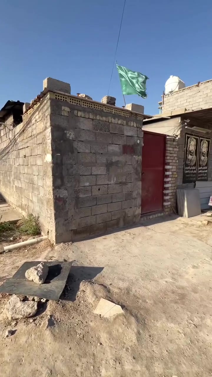 بيت 🏠 في مجمع فدك المشتل قريب على شارع العام مربع منتاز خدمات كامله مساحة 125 مربع واجهة 11
نزال11 يحتوى على2غرف مطابخ2
حمامات3 استقبال طرمه وصاله وترك
السعر45 بي مجال ✅
الاتصال ‭***********‬
وتساب ***********
