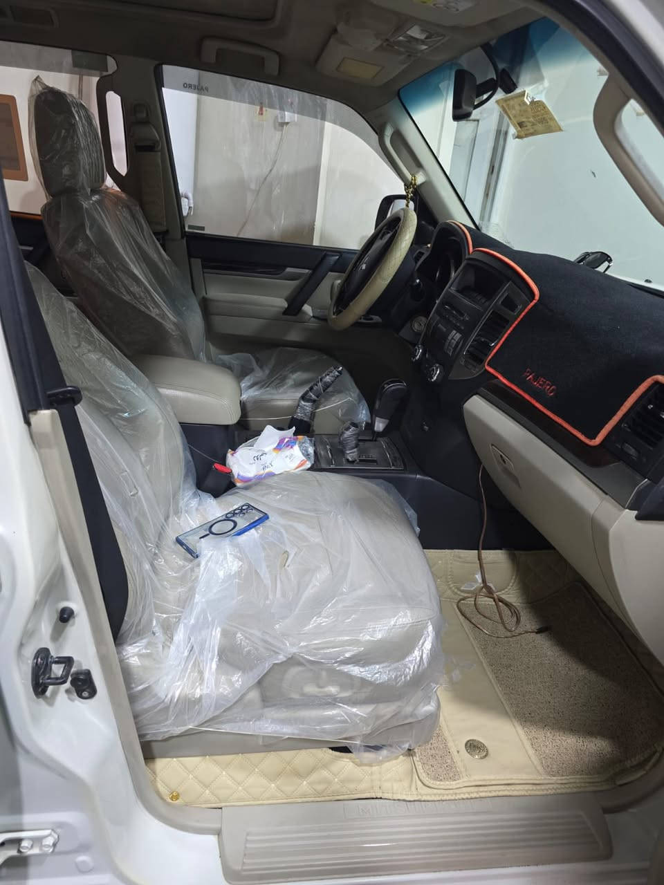 باجيرو ٢٠١٥حبتور كفاله عامه السياره كله علا وضع الشركه المكان الثعالبة السعر٢١٠
الرقم***********
