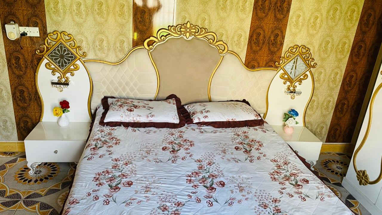 غرفه نوم تركي مستخدمه شي قليل المكان قريه الذيبانيه
السعر 650 مكلف بالنشر
***********
