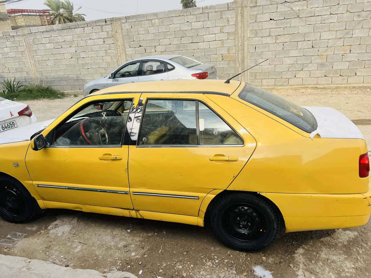 سلام عليكم شيري البيع سعر ٣٠ وبيه مجال مروس ترهم مكاني بغداد ناحيه الرشيد هذ رقمي***********   كير محرك خير من الله سياره بسمي
