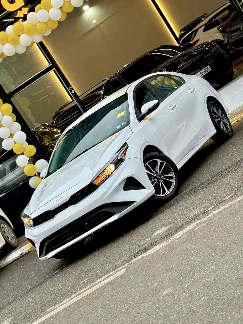 🚗 للبيع: كيا فورتي LXS موديل 2024
📍 مكان السيارة :  موصل مدينه المعارض الجديده 
معرض الركن الذهبي 
موقع المعرض 

https://maps.google.com/?q=36.342819,43.198521

📞 للتواصل: واتس اب    ***********
                                              *********** 
🛠️ المحرك: 4 سلندر 2000 دوش المرغوب
السعر بلاااااااش💥🔥😳 129$🔥
⚙️ المواصفات:

• شاشة كبيرة وكاميرا
• CarPlay و android
• تحكمات ستيرن
• أوتو ستوب
• قيادة ذاتية
• تحديد سرعة وتحديد مسار
• رادارات أمامية وجانبية وخلفية
• مثبت سرعة
• مانع انزلاق
• 3 انضمة قيادة

⚠️ أضرار السيارة:
• 5 قطع صبغ 
بدوووووون قطره دواخل ✅✅
• ايربك ستيرن سستم شركه 

📌 تفاصيل إضافية:
• السيارة دخول جديد بدون رقم
• تترقم رقم شمالي (دهوك - أربيل - السليمانية)
• لون السيارة ابيض🤍
• الكير والمحرك بحالة ممتازة – شرط الفحص
• صدر وخلف "بلادي"
• الرادار وحجر البيئة والكزوز  كلها أصلية
• السيارة بحالة ممتازة وبدون مصاريف
السعر 129$🔥
