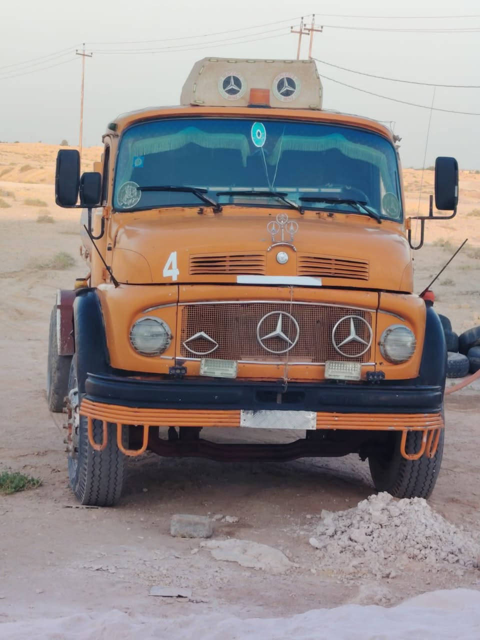 السلام عليكم ابردين موديل81سنويه 2028 رقم بابل المحرك بي خيط بخار وماينقص شاصي مكفول كفاله عامه اكسن ومقدم على الشرط ابريك هوا تانكي نص عمر سياره تاخذه تشتغل بيهه مابيه شي نضافة السياره مثل ماموضح كدامكم القماره بيهه لگط اخياسات مكلف بالنشر رقم صاحب السياره (***********)
