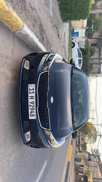 للبيع كيا فورتي هاتشباك موديل 2017 اللون كحلي السياره الحمدلله مناقصهه...