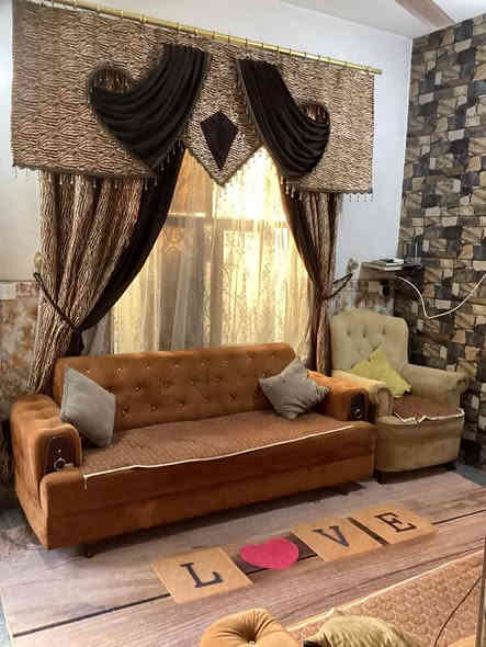 40 متر للبيع السيديه الضباط مربع القاده الاول 

يتكون من ثلاث طوابق 

الارضي صاله مطبخ صحيات 
الاول غرفتين صحيات
الثاني غرفه صحيات

جبهه 6

سعر 170 قفل

للاستفسار الاتصال على الارقام 
***********
***********
مكتب مدينه الرباط السيديه شارع المركز الصحي مقابل صيدليه بر الدواء
