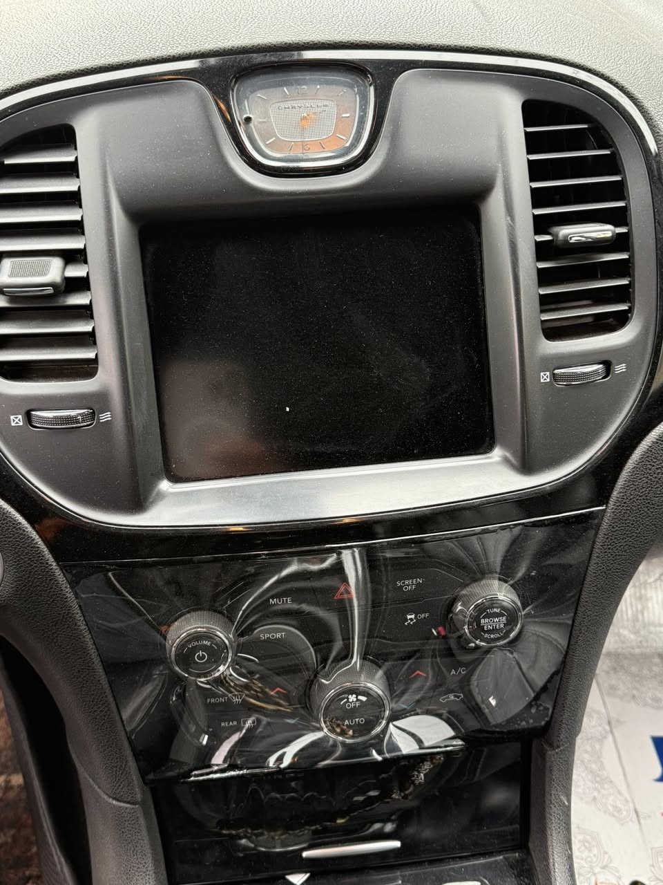 للبيع أوباما 2018S اكلين شرط فول بدون فتحت سقف مكان السيارة الموصل السعر 260$ للاستفسار ***********/***********
