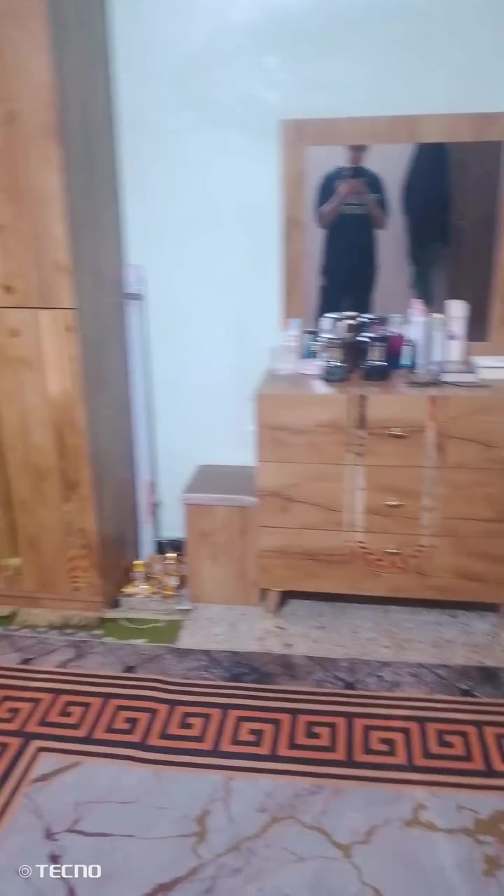 غرفه تركيه  
معه توشك     
مستعمله نظافه 90/100
مكان بغداد فلكه حي نصر قرب اسواق الحجي
سعر500وبيه مجال

رقم ***********متوجد وتساب
