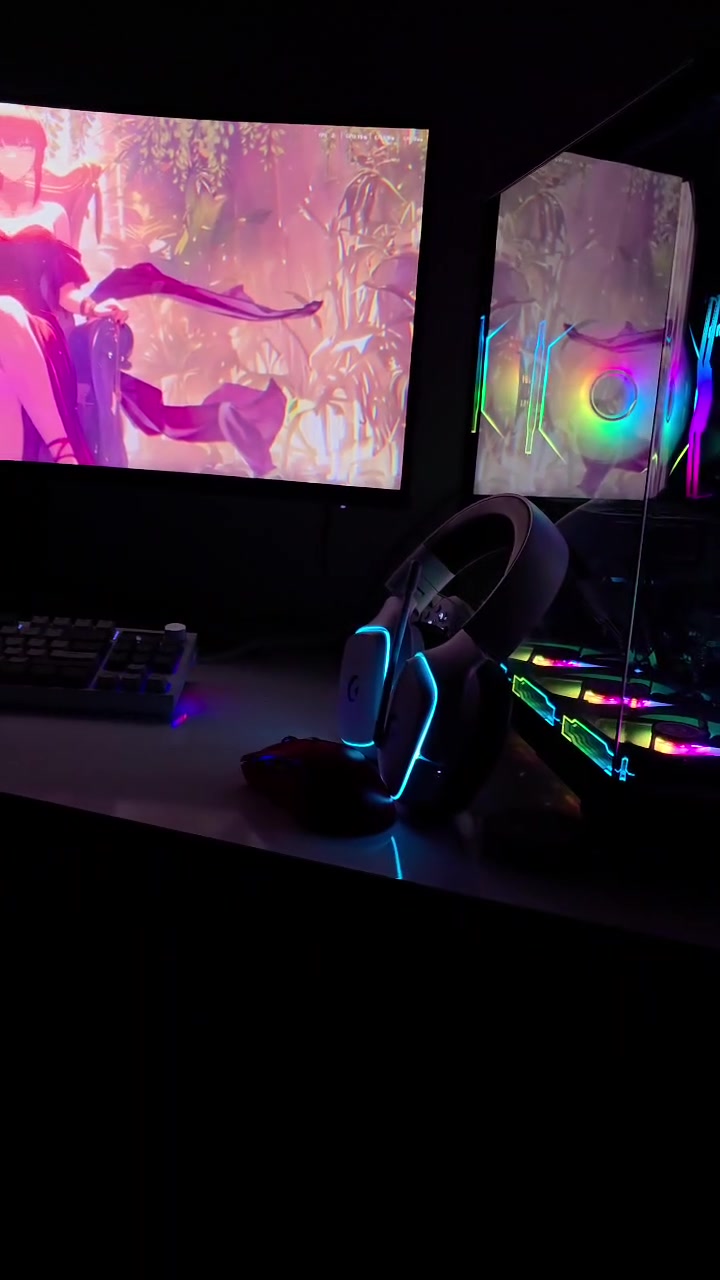 سيت اب كامل للبيع
مواصفات الـ PC:
​المعالج: Intel Core i5-14400F 
​كرت الشاشة: NVIDIA GeForce RTX 5060 Ti (16GB) 
​اللوحة الأم: Gigabyte B760 DS3H AX DDR4 wifi
​الرامات:   16 GB DDR4 
​التخزين: 1 TB .
​نظام التشغيل: Windows 11 Pro.
​🎮 الملحقات والإضافات :
​الشاشة: شاشة Hisense حجم 32 بوصة، منحنية (1000R) 
​الكيبورد:  Attack Shark 
​الكرسي: كرسي طبي مريح من شركة Fantech (مصمم لساعات الجلوس الطويلة ولراحة الظهر).
​حماية الطاقة: جهاز UPS من شركة FSP (سعة 1K Online) - لحماية الجهاز من تذبذب الكهرباء وضمان استمرارية العمل في حال انقطاع التيار.

ميز الي موجود كدامكم 

السعر مليونين و٤٠٠
للاستفسار واتساب (***********)
