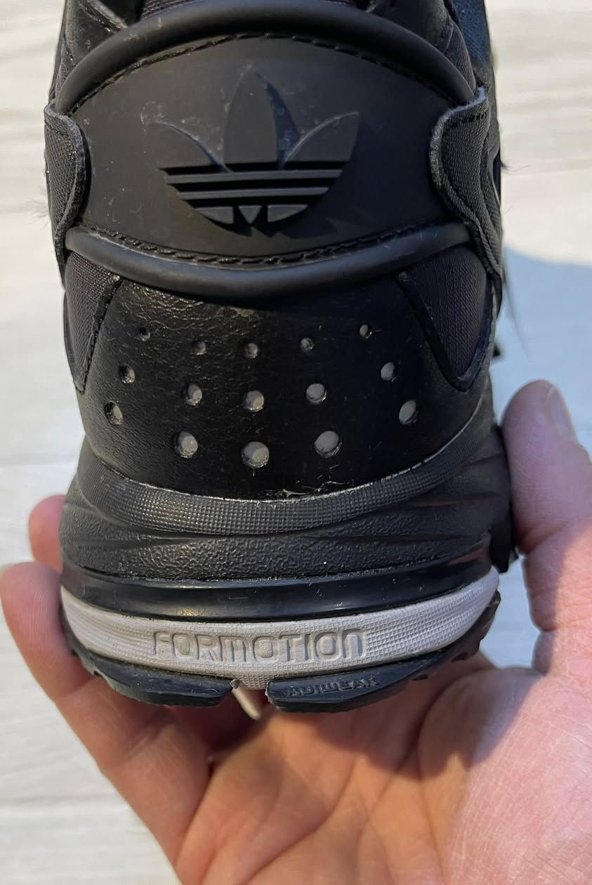 🩶🩶🩶🩶🖤🖤اديداس🖤🖤🩶🩶🩶🩶باله حديث اورجنال مملبوس وكاله
قياس 43 ونص        27 ونص CM

يوجد توصيل 🚕🚕🚕🚕🚕🚕🚕🚕🚕🚕🚕🚕🚕🚕

https://www.facebook.com/slmon.slmon2022?mibextid=LQQJ4d


**إذا كنت صاحب هذا الإعلان وتريد حذفه لأي سبب، رجاءا أرسل رسالة إلى الدعم الفني**