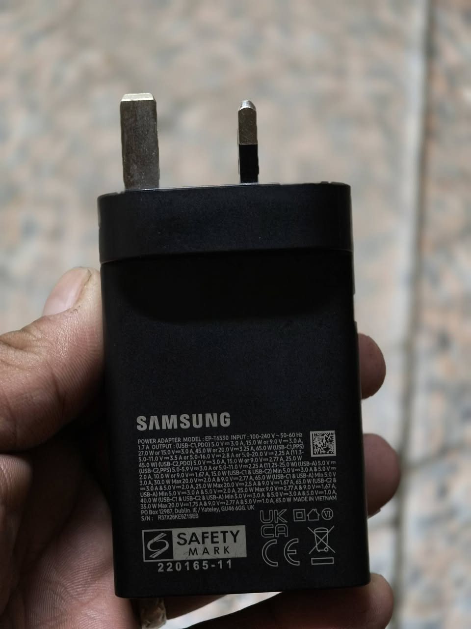راس شاحنه سامسونج اصلي 
٦٥و٢٥و١٥  واط 
سعر قفل ٢٥
توصيل موجود 
واتساب
***********

