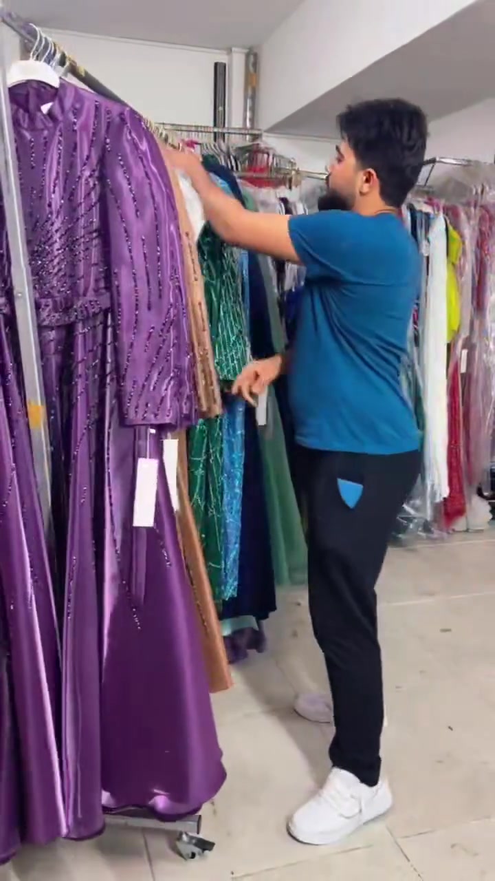 ✨️شروة فساتين سهره200شيلة وحدة ️السعر 15.25$ 
🌟للحجز والاستفسار على الوتس👇
+905377654036


**إذا كنت صاحب هذا الإعلان وتريد حذفه لأي سبب، رجاءا أرسل رسالة إلى الدعم الفني**