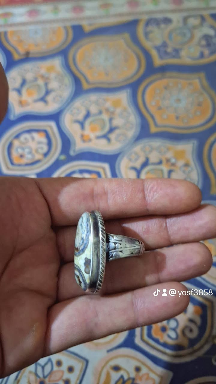 السلام عليكم ورحمة الله وبركاته 
أحبائي داودي للبيع حجر خشن مكان بابل يوجد توصيل سعره ١٠٠ الف


**إذا كنت صاحب هذا الإعلان وتريد حذفه لأي سبب، رجاءا أرسل رسالة إلى الدعم الفني**