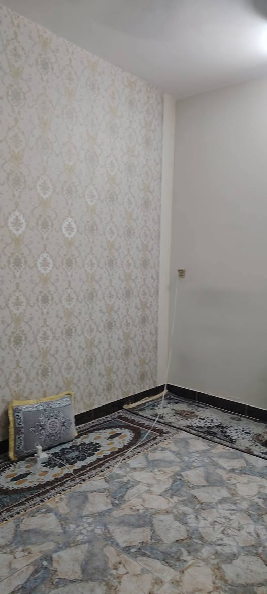 بيع مستعجل
تم تنزيل سعر البيت
بلاش 

بيت ١٠٠م امامي طابقين بناء حديث

سعر ١٤٧ بيه مجال قليل

يقع في حي العسكري

قرب مول صافي

داخل فرع عرض ٨م.

يحتوي طابق الأول على غرفه وصاله ومطبخ وصحيات داخليه وخارجيه واستقبال.

طابق ثاني غرفتين وصاله وصحيات

موبايل للاستفسار ***********

