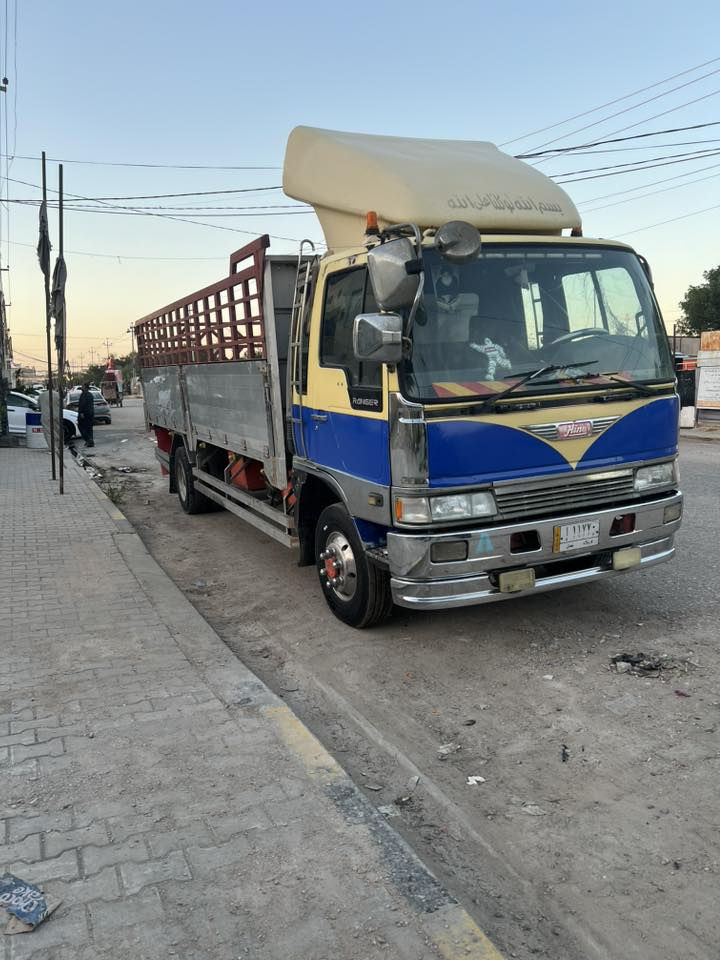 السلام عليكم هينو طيره موديل. 95 اصل سنويه 29 تحويل تتكاتب ويه الشرعي مباشر 6 وربع بلادي مكينه 70 عادي نضيفه وكير وكسن كفاله سياره اي نقص مابيهه قماره نضيفه تخم تاير كرهبايات كلهه شغالله مكاني كربلاء الحسينية السعر.    127 وبيهه مجال سياره رب البلاش وكفاله عامه من كلهن 
    ***********.
