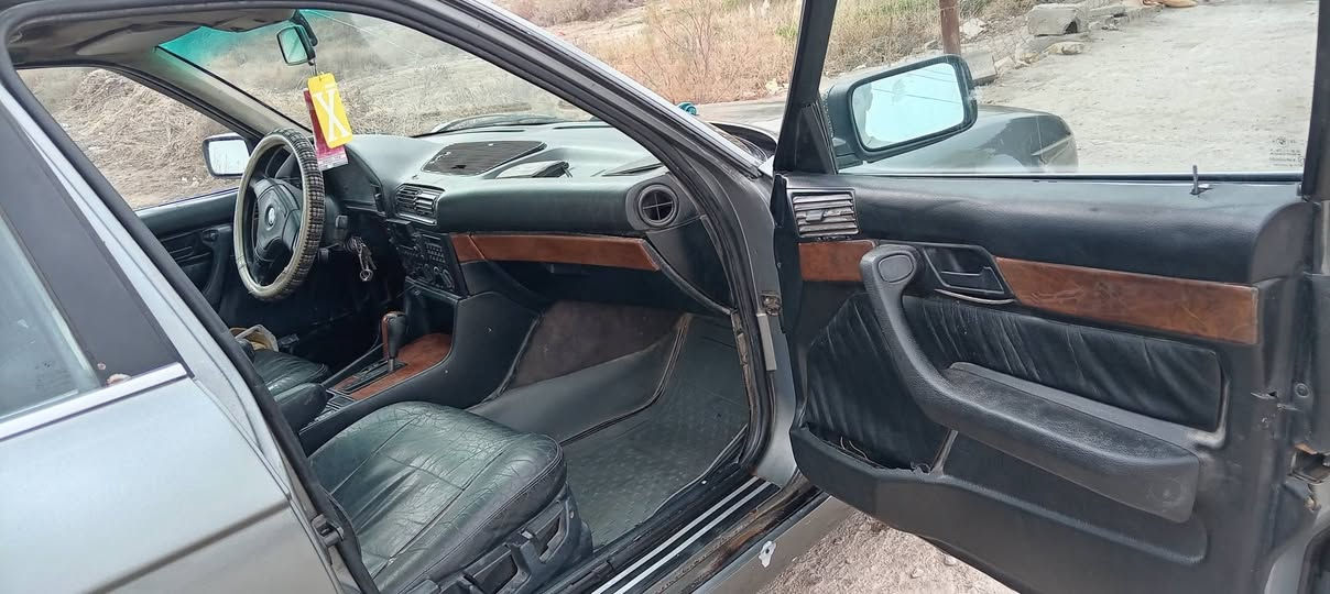 ٥٢٥
سياره خير من الله مكينه وكير وحداده كله جديد بجم عريض فتحه بل قماره جام كهربائي مكينه حاويه تخم تاير كهربائيات كله شغاله  رقم بغداد ابسمي مكاني ناصريه سعرها ٤٧ وبيه مجال ال؛اراي يتصل ***********
