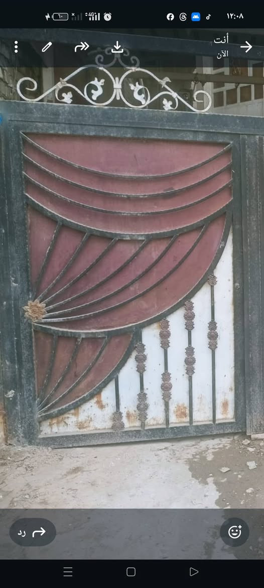 السلام عليكم متاح باب طوله خمس أمتار وارتفاع مترين الباب يتكون من تلث طلاكات باب تكمه مكانه بغداد الشعب ***********
