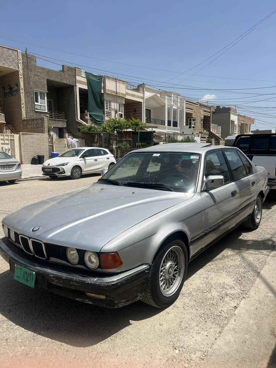 بیئم ١٩٩٤ ئاڕم بڵاستیک سڵێمانی پێشو پشتی کەپسە بێ لێدان گێر مەکینە کارەبایەت تەبریت بەشەرت چوار تایەی تازەی لە ژێرە زۆر خاوێن ماوەتەوە بێ کێشەیە سەیارەکە سعر٣٨$ مەجال شوێن هەولێر رەقەم تەلەفۆن ***********
