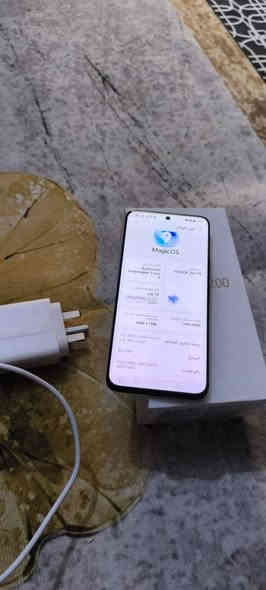 هونر 200 5G ملك التصوير📸 50X نضيف 100٪ مستخدم اسبوع مكفول كامل ملحقات شاحن 100واط معالج سناب دراكن 7جين3 شريحتين اتصال مكان ناصريه مركز *********** سعر 325 ناصرية
