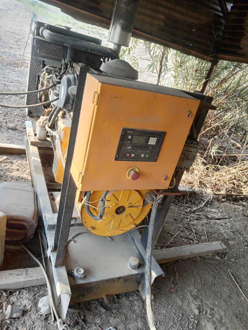 سلام عليكم مولد للبيع نوعيه بيركز نكليزي  150 كيفي  مكفول كفاله عامه سعر مناسب تفاصيل خاص ***********
