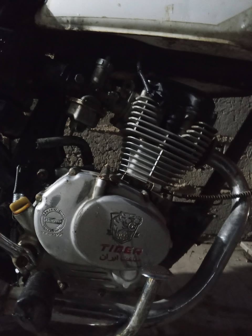 البيع 150شرط هندر واحد وشلعه ما نقصه اي شي تجي تشغل وتروح مكاني بغداد بوبشام رقمي ***********
