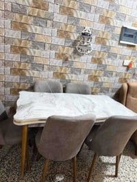 ميز طعام • ٦ كراسي • حلة