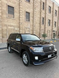 لاندكروزر • ٢٠١٤ • رقم بغداد
