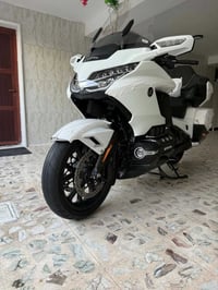 ٢٠٢٤ • ١٠ الاف • بدون رقم