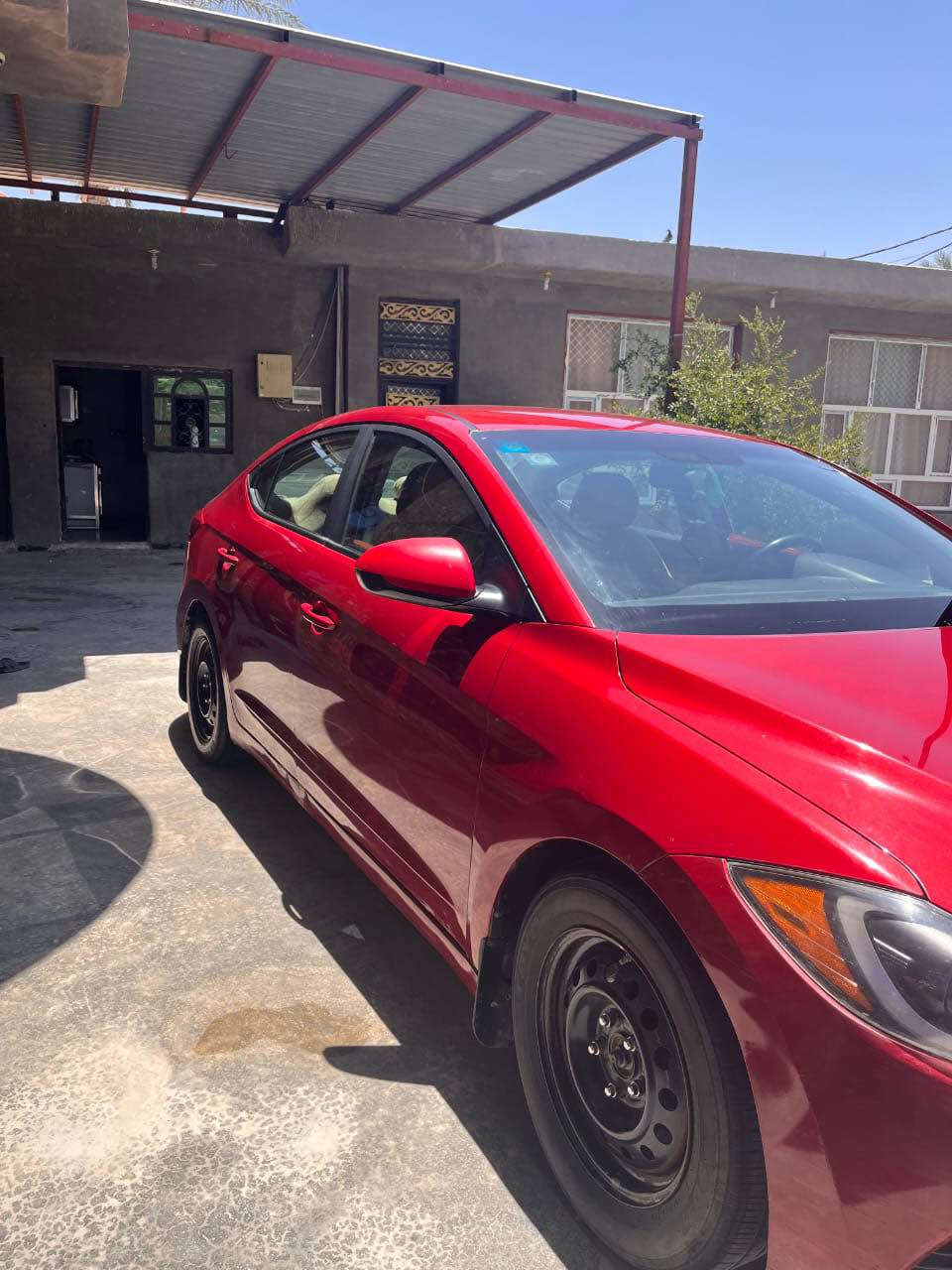 النترا ٢٠١٧ 
السيارة نظيفة جداً 
السيارة باسمي تحويل 
كير ومكينة وحدادية على ايدي مضبوطة 
رقمها بغداد عربي 
السونار مرفق بالصور
سعرها ١٣٠ وبيها مجال 
للتواصل ***********
واتساب *********** الهندية, كربلاء
