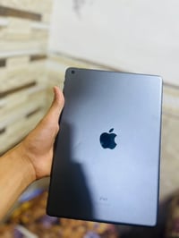 آيفون ٩ • مستخدم ٣ أشهر • بصمة شغّالة