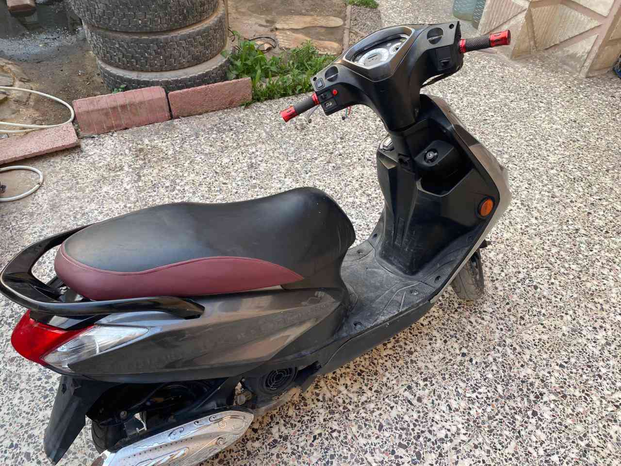 دراجه كزاز البيع السعر ٧٠٠ الف وبيها مجال العنوان الامين الثانيه كلها شغاله ***********
