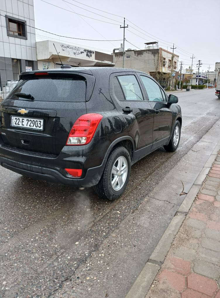 بيع او مراوس 
تراكس موديل 2020
محرك 14 تيربو قطاره مل بانزين 
تخم تاير جديد 
لايت عالي ناصي زنون 
صبغ بيها فقط بنيد بدون جكه دواخل بشرط 
رقم سنويه هزه كلو جدبد 
تريد تحويل او وكاله 
بسعر جدآ مناسب 97 ورقه وبيها مجال كلش بسيط 
عنوان أربيل 
*********** بي وتساب أربيل, العراق
