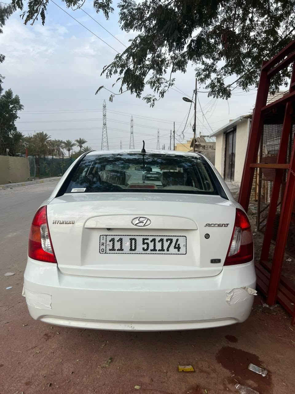 سيارة اكسنت ٢٠١١ خليجي  ١٦٠٠ كير مكينة  خير من الله تبريد ثلج صدر جديد بيها بنيد وشبر جوة الغطا مال بانزين ورصعة بالباب السيارة حلوة ونظيفة السعر ٩٥ ورقة وبيها مجال *********** الفارس, صلاح الدين
