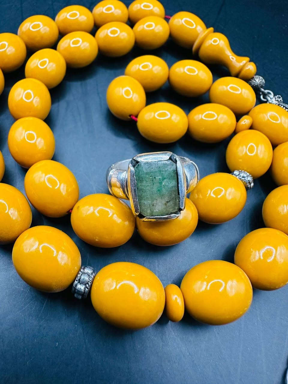 قطعه جديده من الزمرد الزامبي صياغة ثقيله فضه 925 للحجز والاستفسار مراسله الصفحة أو مراسله واتساب ***********
يوجد توصيل لجميع المحافظات
العنوان ناصريه الشطرة الخان (فضيات حسين)
