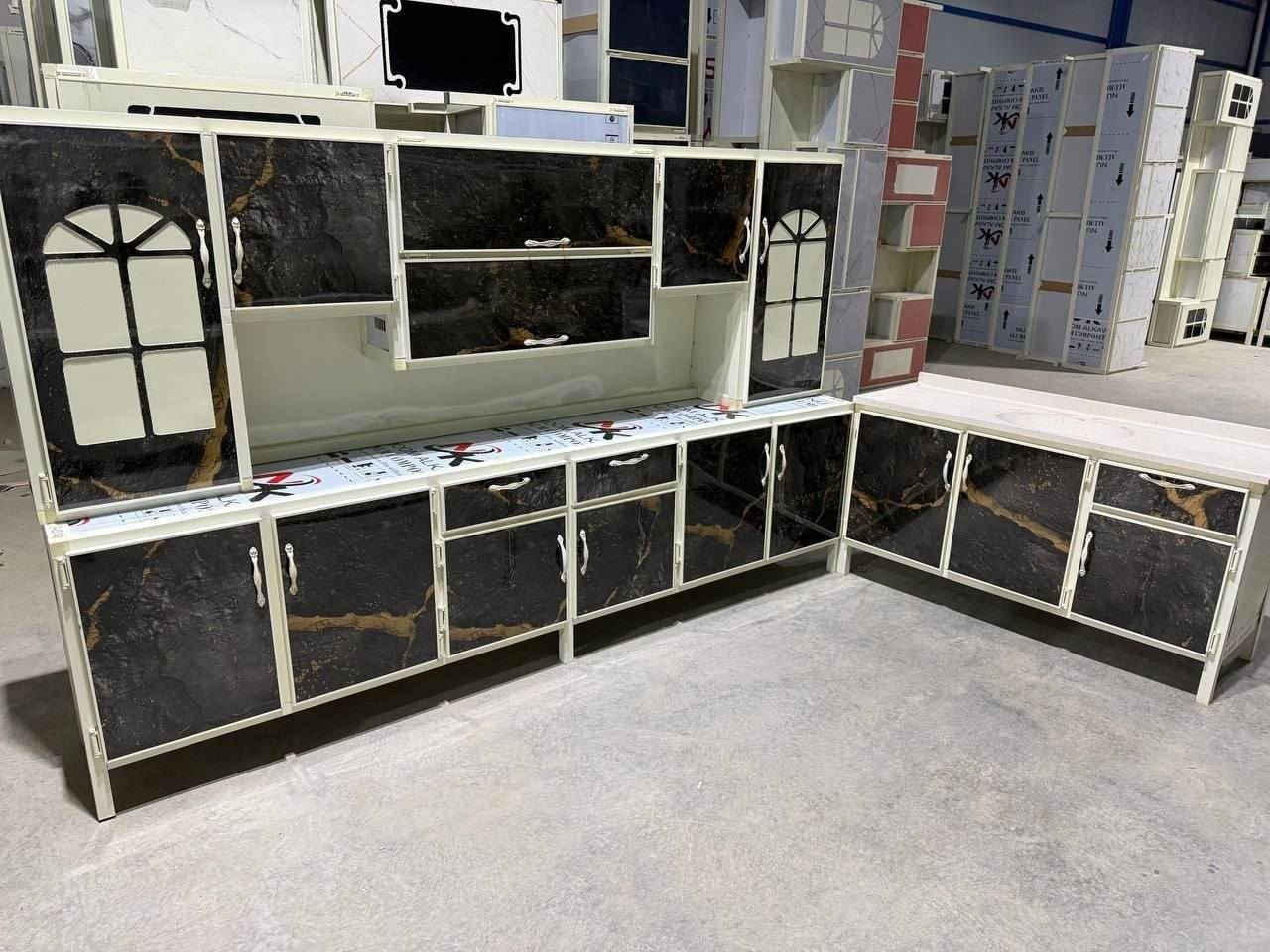 كاونتر 3 متر  ارضي وملحق مع سنك (متر ونص)مرمر المنيوم صيني.


**إذا كنت صاحب هذا الإعلان وتريد حذفه لأي سبب، رجاءا أرسل رسالة إلى الدعم الفني**