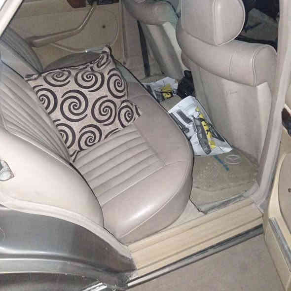 للبيع مارسدس جامبو موديل 89 باب قصير الون جوزي گير محرك اصلي بلادي تخم تاير حداديه جديده بسمي تحويل مباشر رقم انگليزي السعر 55 وبي مجال ***********
