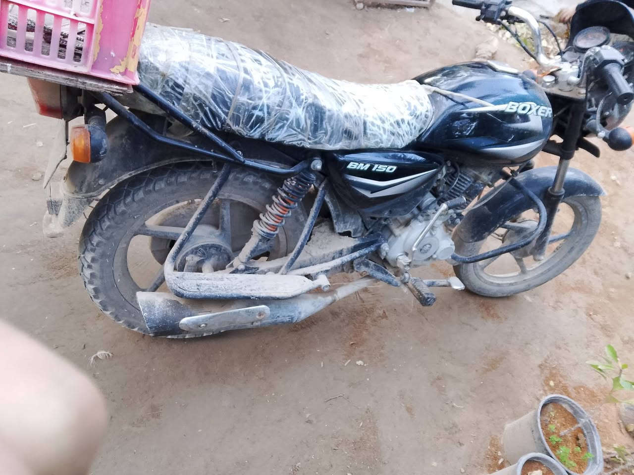 السلام عليكم دراجة بوكسر موديل 20للبيع السعر 850وبيها مجال اوراق اصولي الاتصال 
***********
***********
