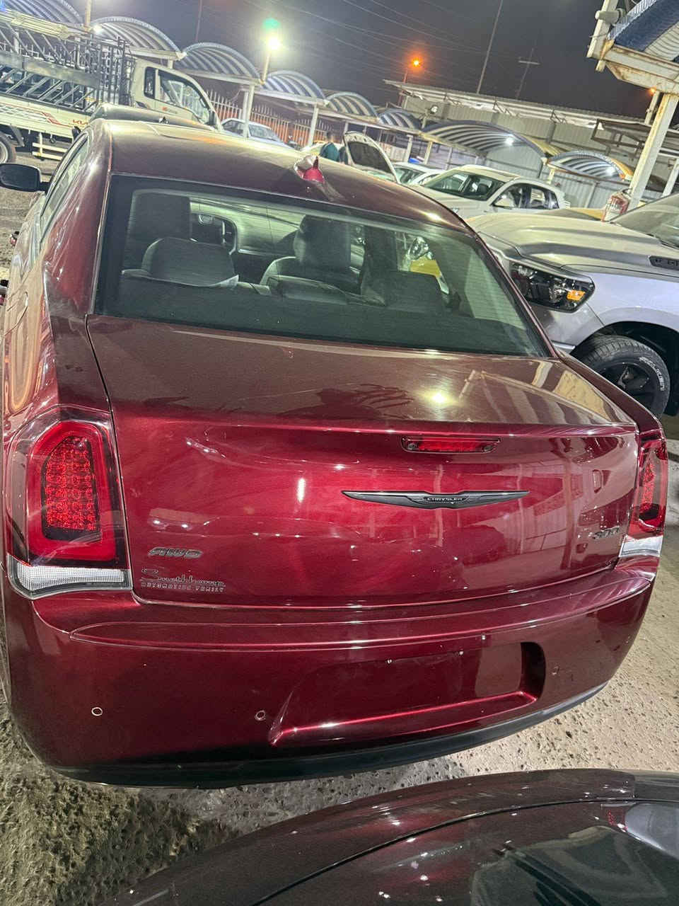 اوباما فول مواصفات 
بدون ايرباك 
حساسات 
رادارات 
كامرات 
كشنات جلد تدفئة و تبريد 
محرك 3600
ماشية 15000
مرقمة بغداد بأسمي
*********** بي واتساب
