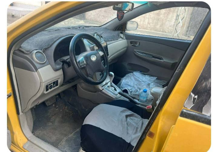 السلام عليكم
بي واي دي ٢٠١٣ كير مكينه كورلا 18
صدر كله جديد شرط ابلادي 
دهن فلتر جديد
لايتات كله جديد 
تبريد تدفئه 
مكفول من الضرب عده شبر يم سكن 
 سنويه جديده مشروع وطني
 مكان سياره كركوك صاحب سنويه بكركوك شرط تحويل
العسر 50 ورقه 
وكلشي اكو بل سوك 
واتساب ***********
