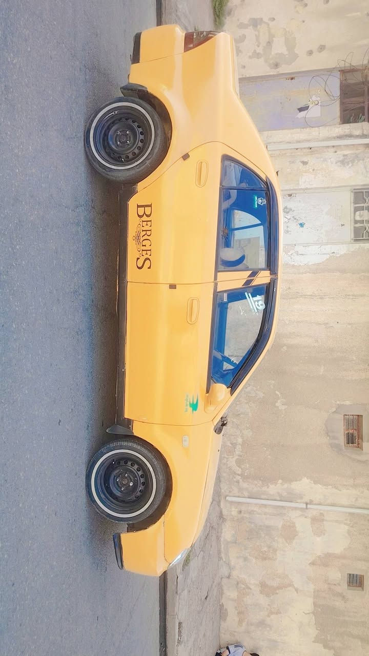 صاحبها شرعي بل موصل هيئه وغرامات صفر سعر27ومجال بسيط
سيارة عتقد بدون صبغ ابيع حزام
محرك جديد شديتو كورله مشط ستيرن جديد بطاين بواب جديد وايرمنيه كلا شغاله شرط الوكاله وتحويل طخم جديد بس يعوزو شمعات لايتات جديد عتقد ارشيفها بل موصل سنويه هاي سنه سقطت مكان سيارة موصل اليسر حي تحرير ***********
***********
