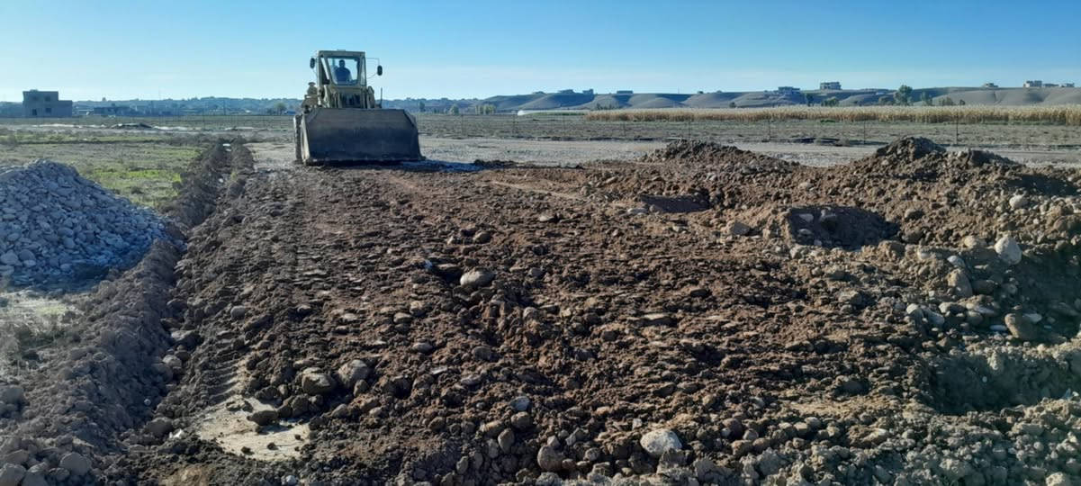 🕌  بناء مسجد – قرية الزاكه 🕌
تخيّل أجر صلاة…

وتخيّل أجر سجدة…

وتخيّل أجر قرآن يُتلى إلى يوم القيامة 🤍

قال رسول الله ﷺ:

"من بنى لله مسجدًا بنى الله له بيتًا في الجنة"

إخوتي وأخواتي أهل الخير 🌿

يوجد مسجد في قرية الزاكه قيد الإنشاء، وهو بحاجة  إلى:

🔹 ٤٠٠٠ بلوكة🏗
🔹 حديد 🏗

وذلك لغرض تثبيت أساس المسجد وإكمال باقي الاحتياجات اللازمة للبناء.

هذا المسجد سيخدم عددًا كبيرًا من المصلّين وأهالي البيوت المجاورة، وسيكون منارة عبادة وخير لأهل المنطقة، وكل مساهمة—القليل—تصنع فرقًا عظيمًا عند الله 🤍

💳 طرق التبرع:

💳ماستر كارد:8567203560

زين كاش:***********

📞 للاستفسار والتواصل:

رقم الهاتف: ***********

ساهم معنا، وكن سببًا في بناء بيت من بيوت الله،

الدال على الخير كفاعله 🌸
