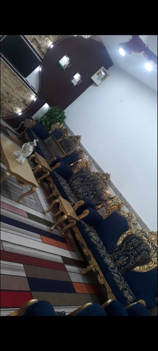 🔥 فرصة مميزة للبيع – طابو صرف 🔥
🏠 بيت للبيع 
📍 الموقع: الميمونة – حي السلام فرع ماجد ليلو قريب على سواق فطومه
📌 
📐 المساحه 200 متر
🏗️ بناء حديث
يتكون من:
▪️ غرفتين
▪️ صالة
▪️ استقبال
▪️ مطبخ
▪️ صحيات
📞 ***********
✨ بيت مرتب وجاهز
سعره 100 وبي مجال
