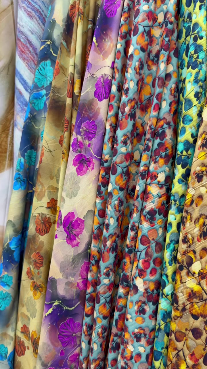 الجمال يمنا 
واكيد خامه مثل سمعتنا 😁
#كشمير_مياباخ_اصلي 
المتر ٤ الالف 🙈
القطعه ١٠😍
#شعارنا_المصداقيه
#اقمشه_زيد_الشيباني


**إذا كنت صاحب هذا الإعلان وتريد حذفه لأي سبب، رجاءا أرسل رسالة إلى الدعم الفني**