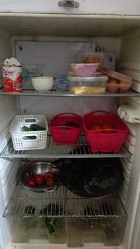 ثلاجه • ٢٠ قدم • مستعجله