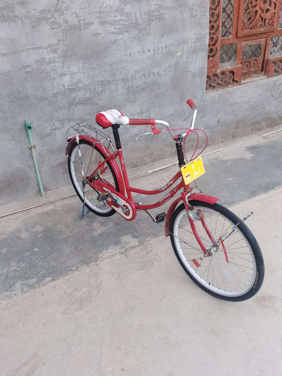 للبيع بايسكل المكان لانبار السعر 75وبي مجال للطيبين ***********
