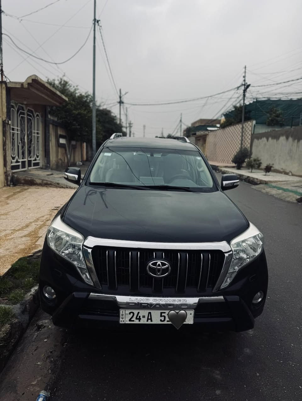 برادو 2014
4 سلندر 
شركة جيهان 
بارد باب خلف السايق 
سيارة جاهزة بدون مصرف 
شراي اتصل ***********
