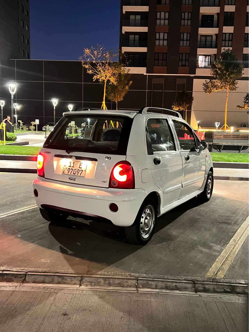 كيكيو 2013
ابيض بدون صبغ 
تبديل باب خلف سايق 
رقم مميز
مكان اربيل 
السعر قفل 36$ قفل
*********** أربيل, العراق
