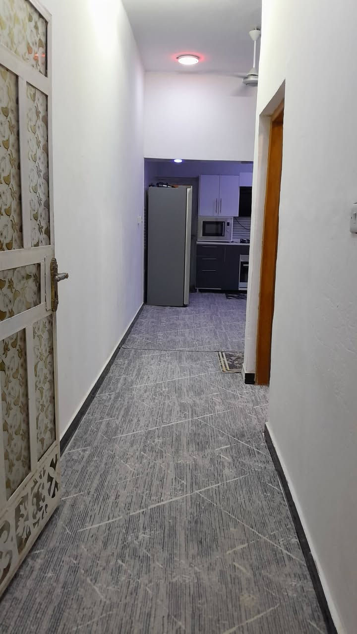 سلام عليكم
بيت للبيييع
التنومه قرب شارع الامام علي ع
اسم المنطقه حي للامام رضا 
يبعد عن سوك التنومه 5 دقايق مشي 
مساحه البيت 90 م
طابو صرف زراعي سند 25
قريب عليك ابو الطابو تريد وكاله موجود 
البيت بنيان جديد 2024
ابيع البيت مع الاثاث
يحتوي ع غرفه + هول + دوانيه + مطبخ + صحيات داخل وخارج
البيت بسمي مو مكتب
الاستفسار ***********
تعال خاص تدزلك تصوير البيت
