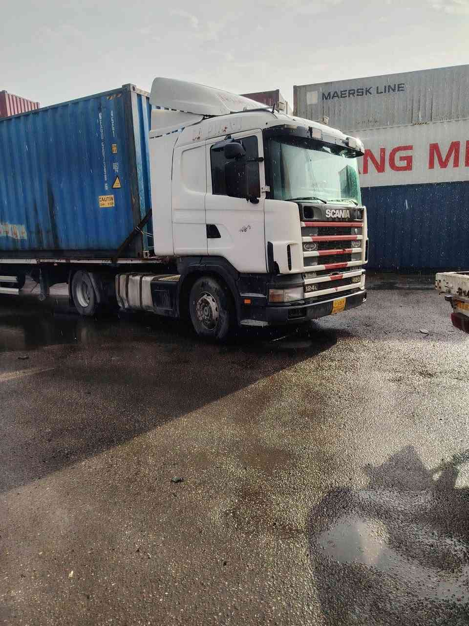 سلام عليكم سكانيه البيع موديل 2001 محرك انجكتر خطين لا بخار ولا تنقص تخم تاير راس وعربانه مكفولة عام ماكنه جبله ***********   رقمه اربيل
