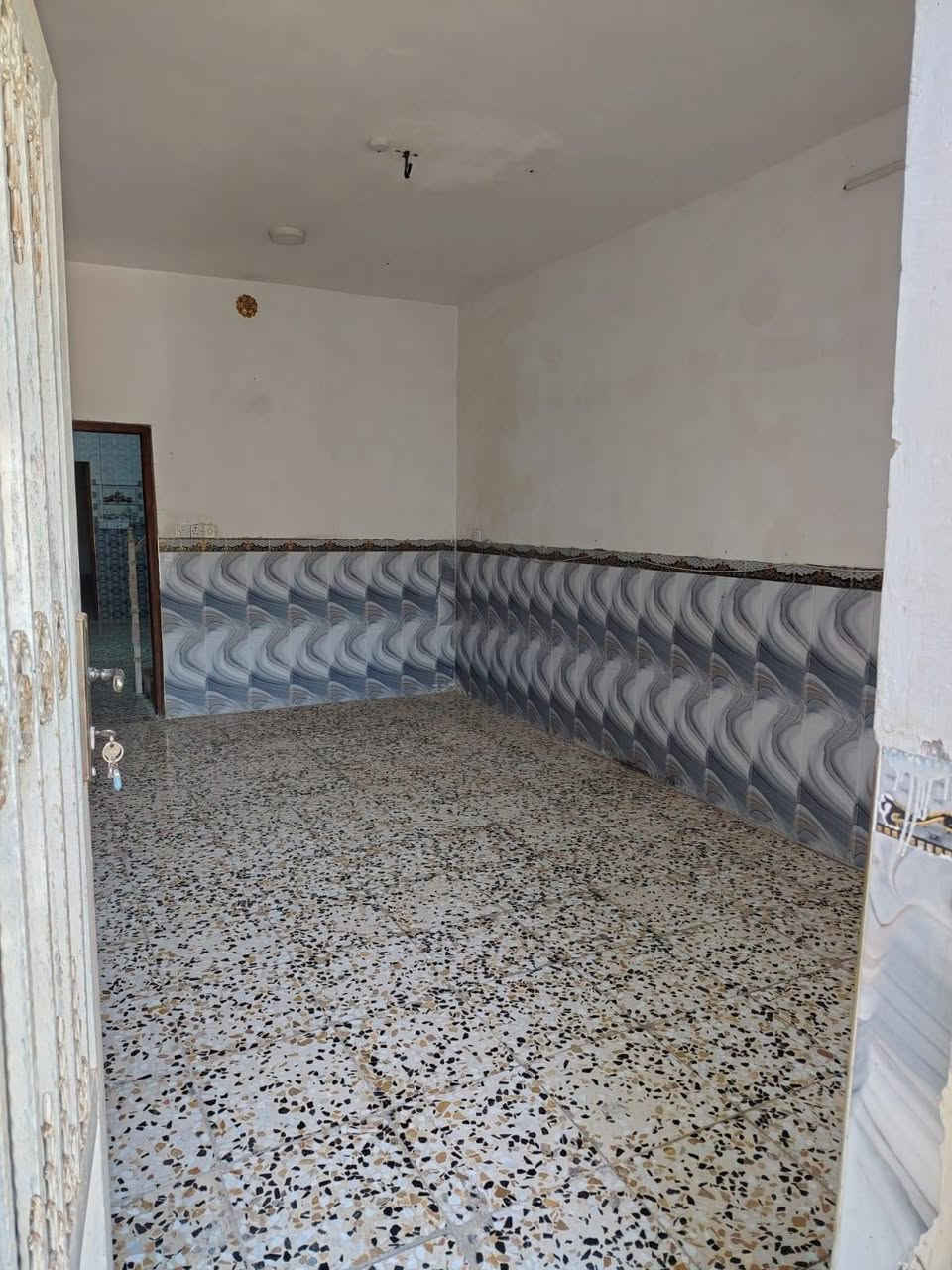 🔔 إعلان تأجير بيت 🔔
بيت للإيجار في شارع 80 – حي مصطفى
المساحة: 100 متر
نظيف جداً ومرتب
يتكون من:
▪️ 3 غرف نوم
▪️ غرفة أرضية
▪️ غرفتين في الطابق الثاني
▪️ مناسب للعوائل
الإيجار الشهري: 350
الموقع هادئ وقريب من الخدمات.
للاستفسار والمشاهدة يرجى التواصل على الخاص أو الاتصال.


**إذا كنت صاحب هذا الإعلان وتريد حذفه لأي سبب، رجاءا أرسل رسالة إلى الدعم الفني**