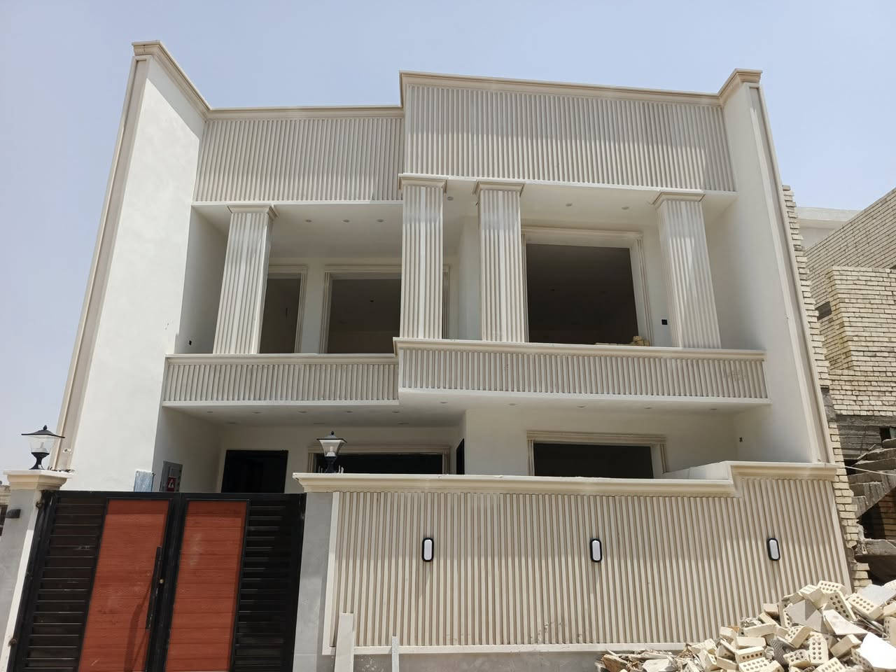 ديكورات وصباغ  بشغل مناسب متوفر حالين  تاصل عله هذا رقم بي ووتساب ***********
